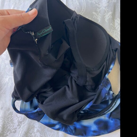 Aqua Green- One piece swimsuit- Blue & Black- L/XL - Picture 5 of 7
